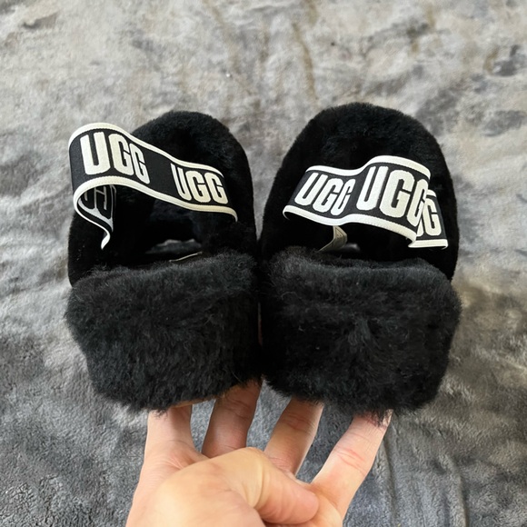 UGG Oh Yeah Slides - Picture 2 of 8